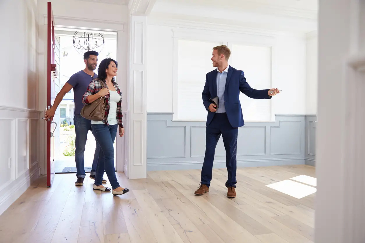 Unlocking Full-Service Brokerage Bliss: Your Path to Elite Property Management